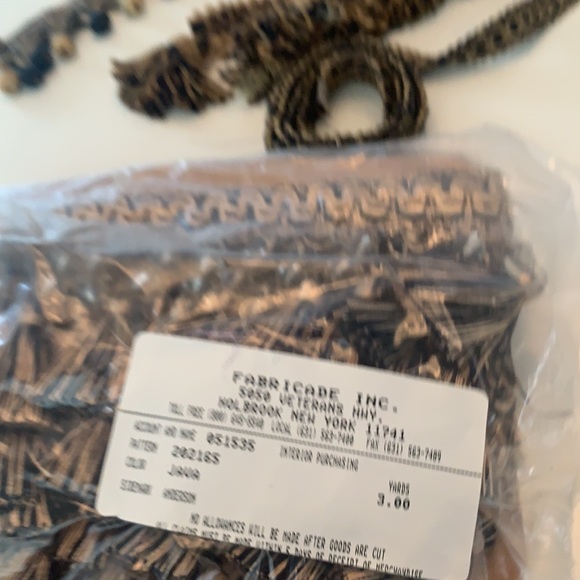 Home decor trim , black and gold , fringe , poms and braids . Costume use too - Picture 6 of 6